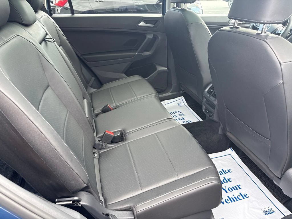 Used 2020 Volkswagen Tiguan SE AWD/4WD image 33