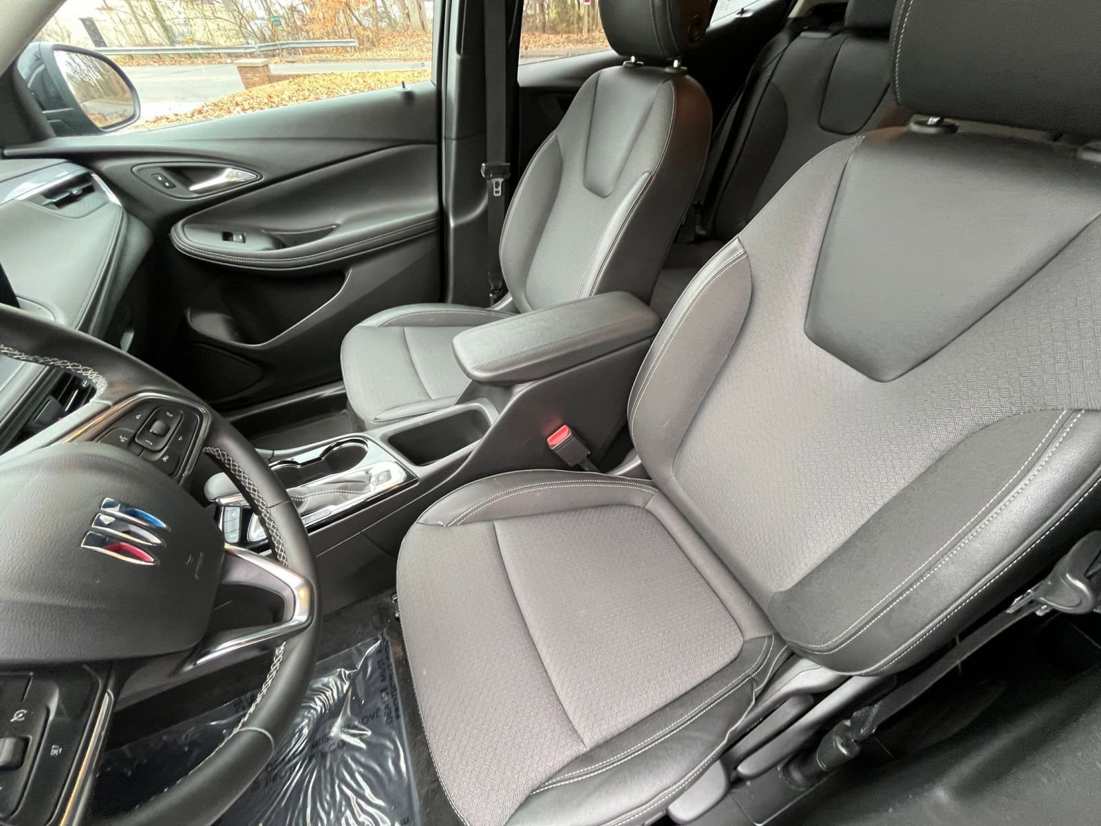 Used 2025 Buick Encore GX Preferred image 30