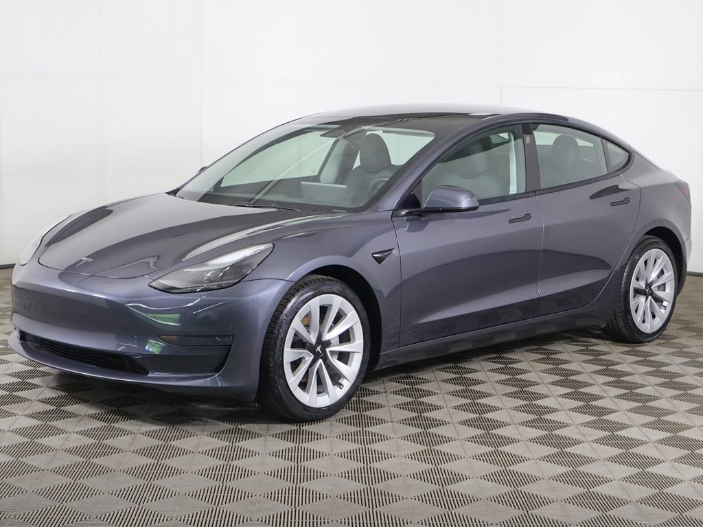 Used 2023 Tesla Model 3 Standard Range RWD image 8