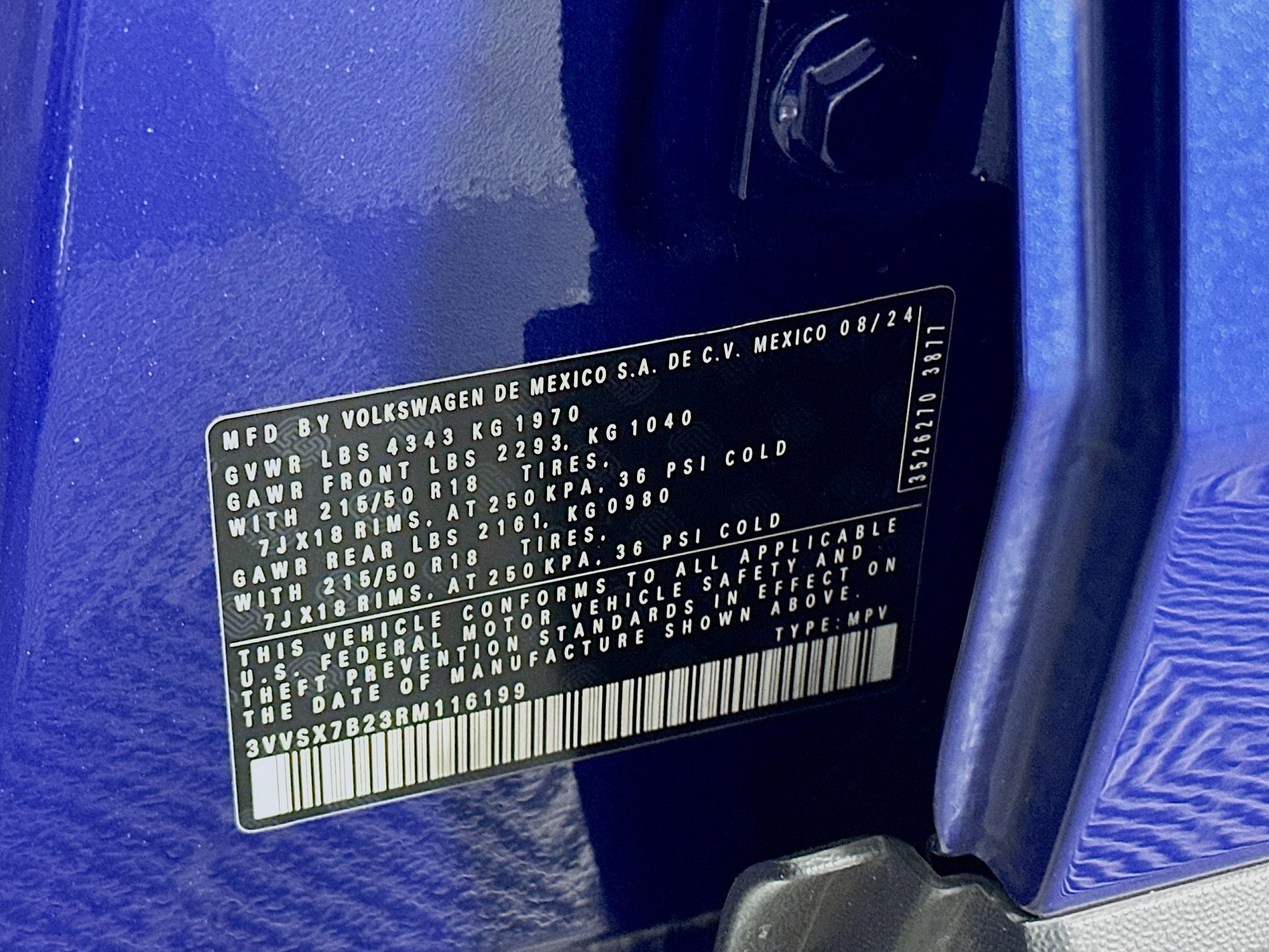 Used 2024 Volkswagen Taos SE w/ MDO Package image 12