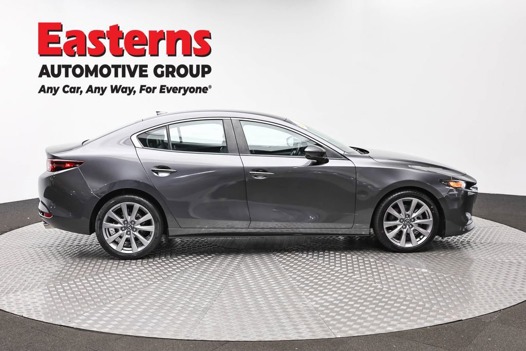 Used 2020 MAZDA MAZDA3 AWD Sedan w/ Preferred Package image 4
