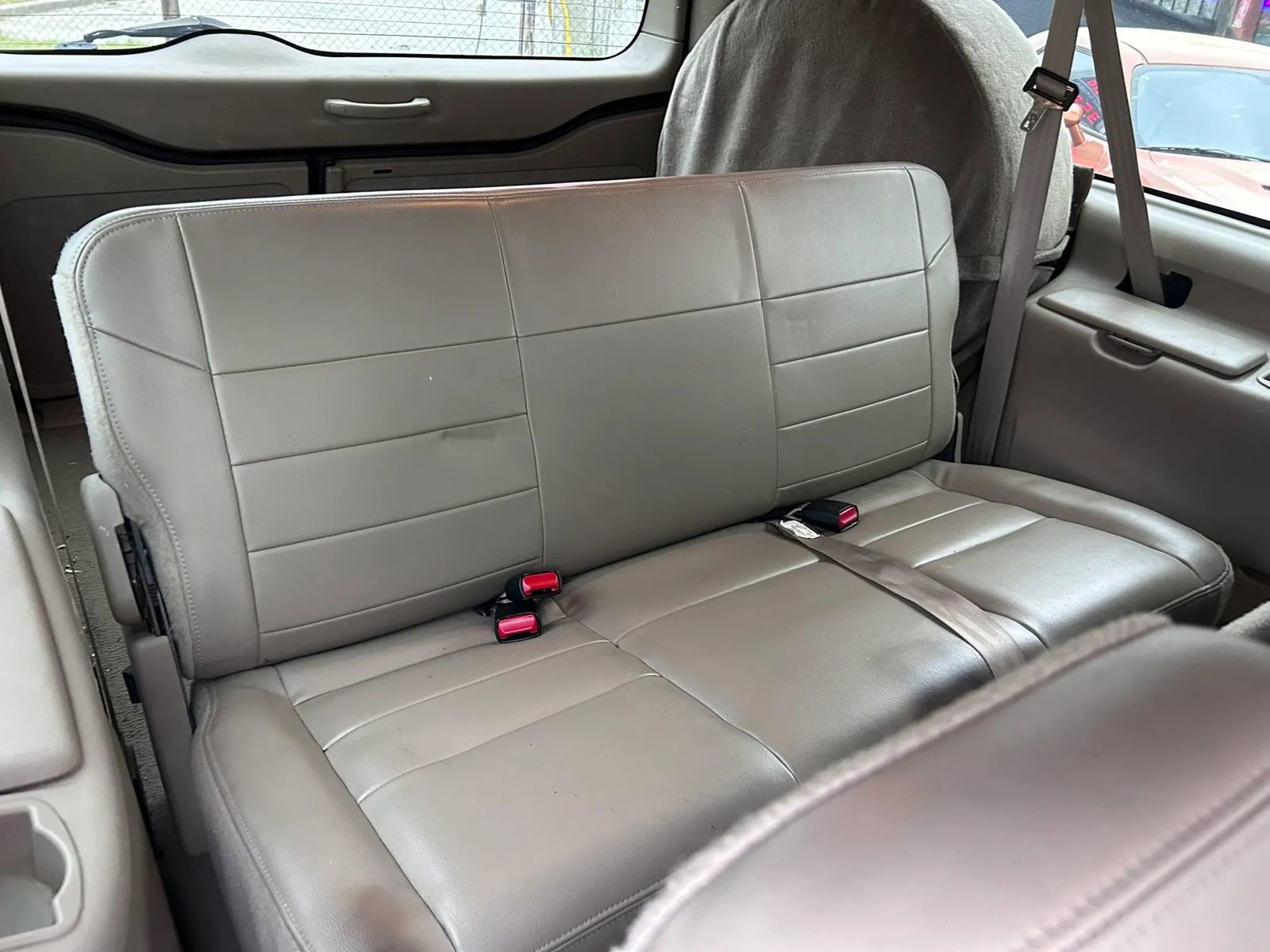 Used 2005 Ford Excursion Limited RWD image 12