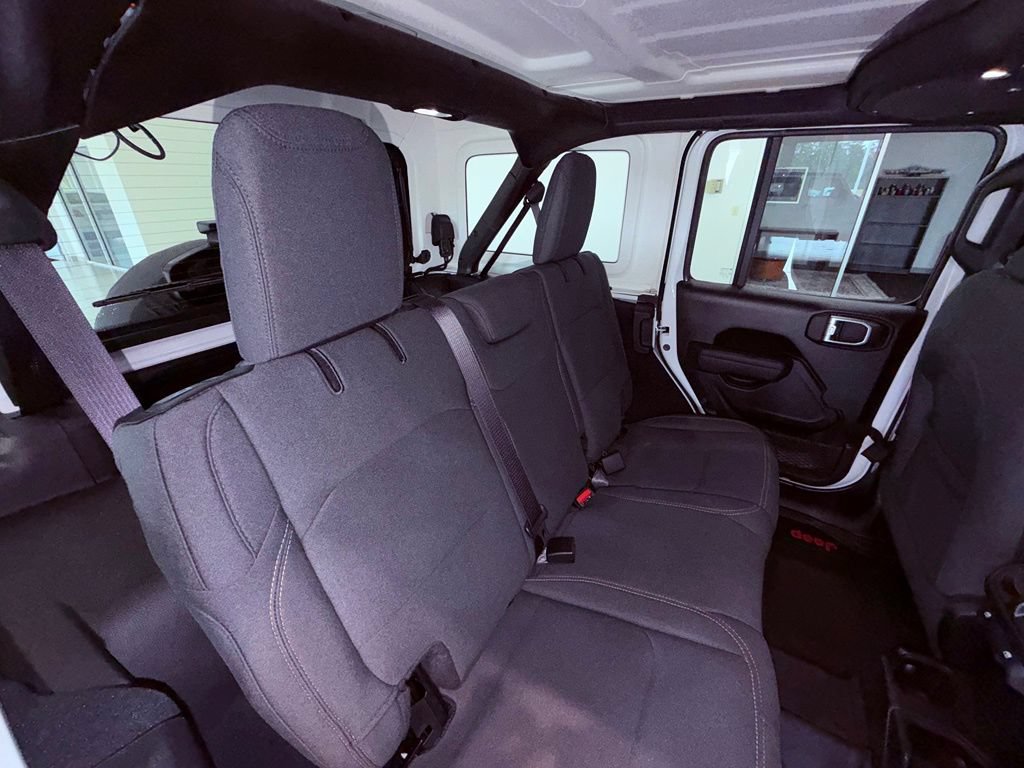 Used 2024 Jeep Wrangler Unlimited Sport AWD/4WD image 10