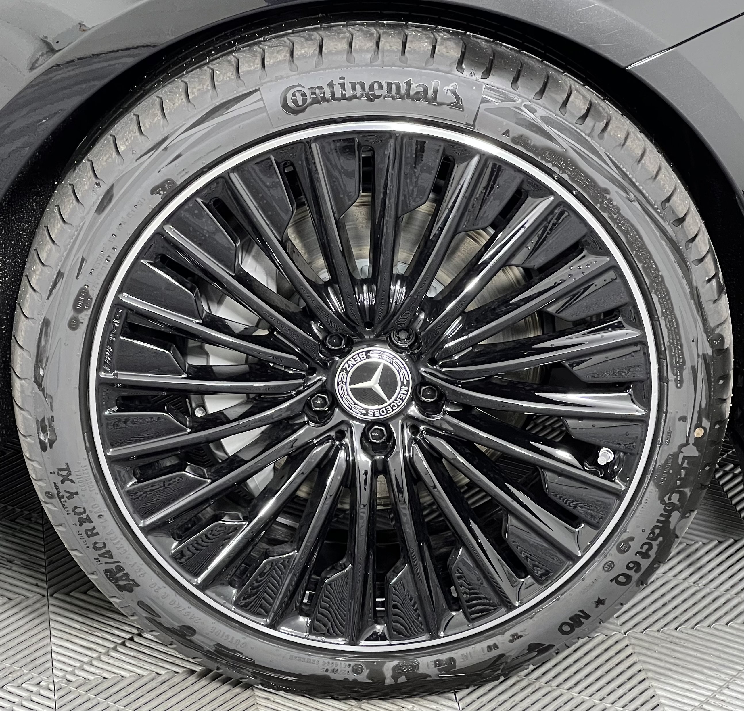 New 2026 Mercedes-Benz E 350 4MATIC Sedan image 15