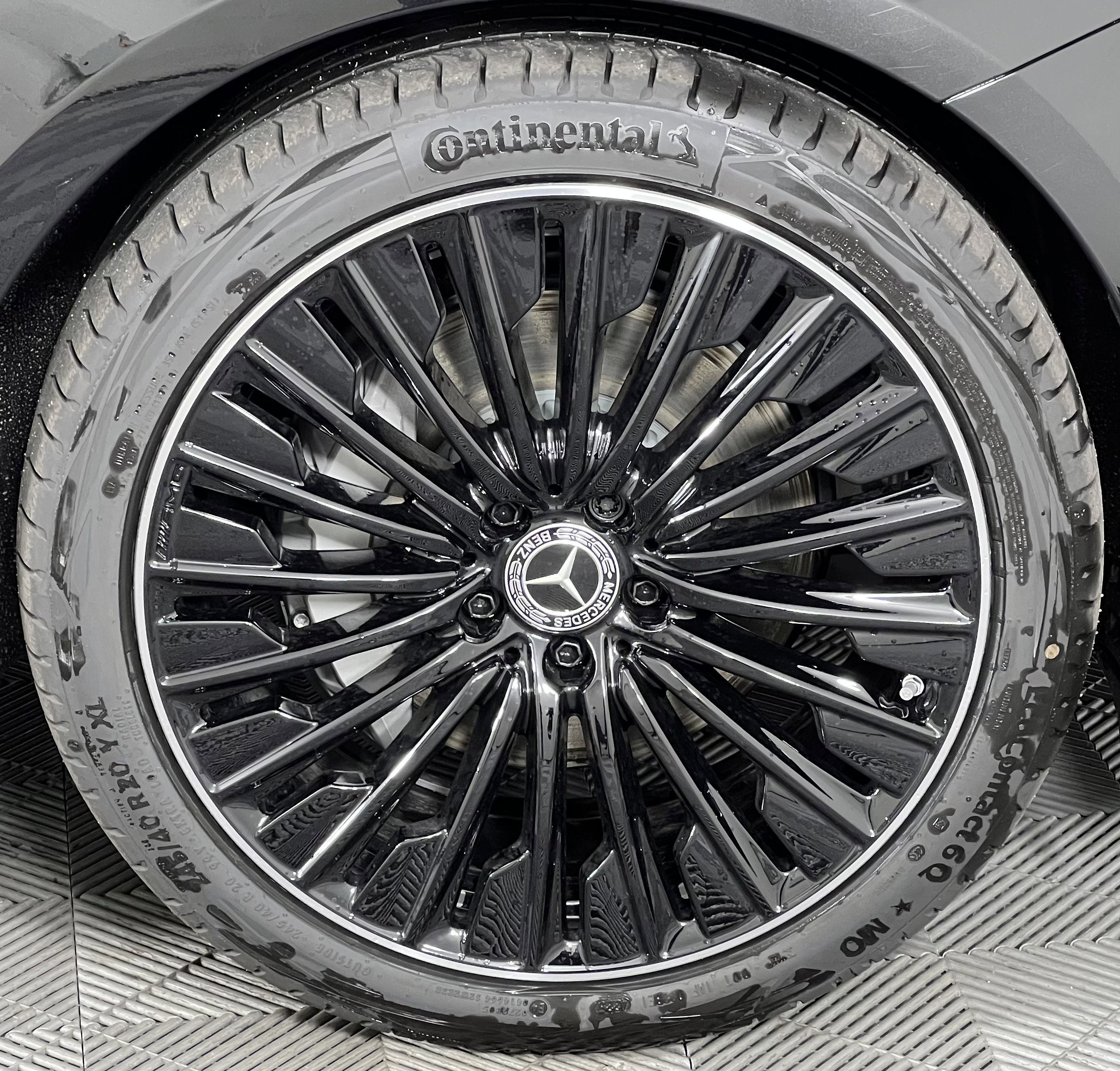 New 2026 Mercedes-Benz E 350 4MATIC Sedan image 15