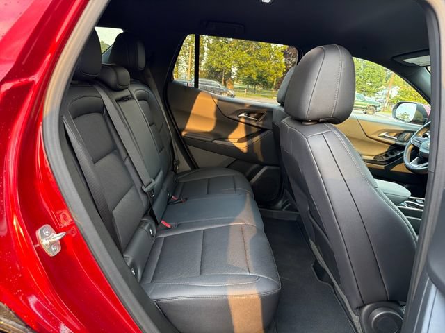 Used 2026 Chevrolet Equinox LT w/ Convenience Package II AWD/4WD image 14