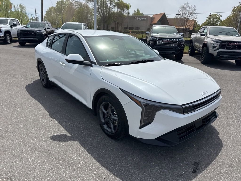 Used 2025 Kia K4 FWD image 7