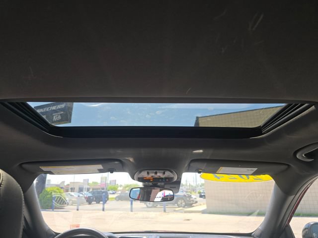 Used 2024 Chevrolet Trax RS w/ Sunroof Package FWD image 15