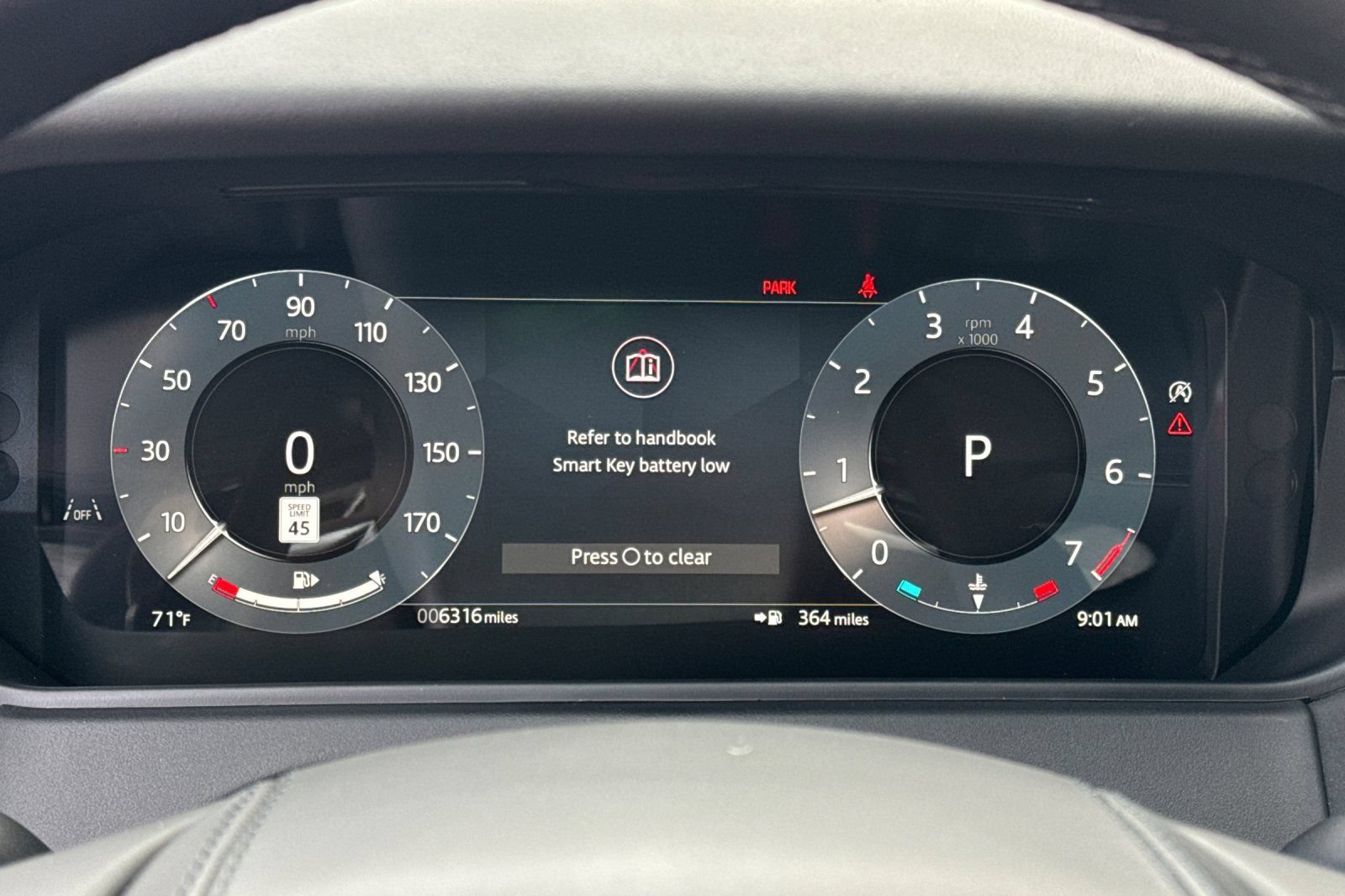 Certified 2026 Land Rover Range Rover Velar Dynamic SE AWD/4WD image 30