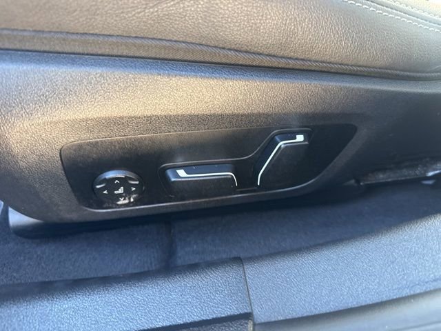 Used 2025 BMW i4 eDrive40 image 15