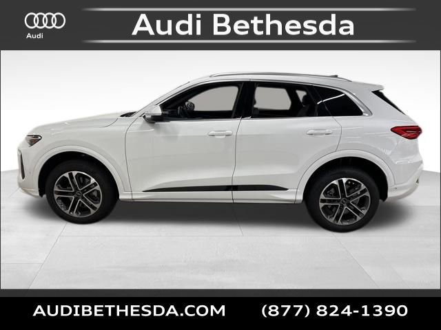 Certified 2025 Audi Q5 Premium w/ Convenience Package AWD/4WD image 4