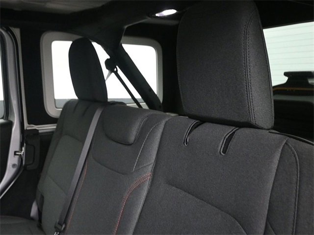 Used 2024 Jeep Wrangler Unlimited Rubicon w/ Technology Group image 18