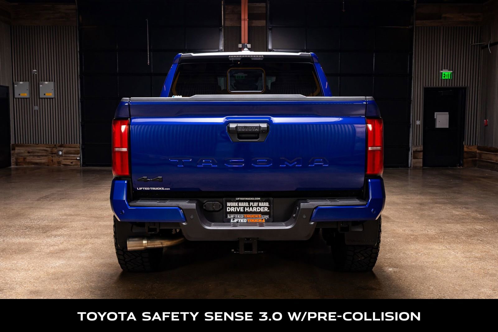 Used 2025 Toyota Tacoma SR5 image 8