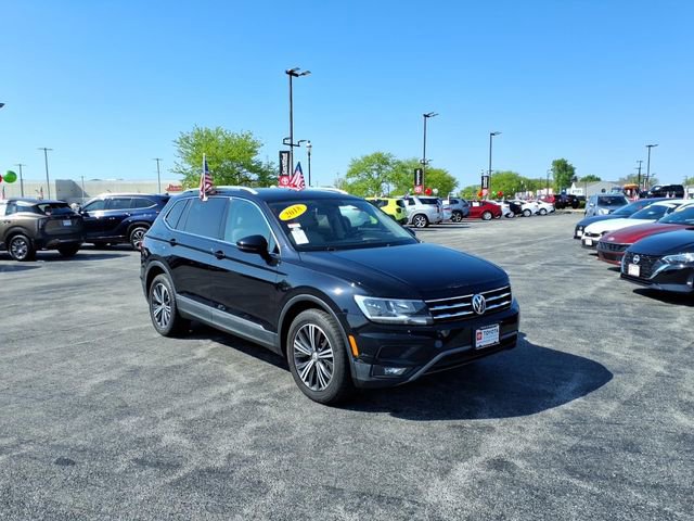 Used 2018 Volkswagen Tiguan SEL w/ 3rd Row Seat Package AWD/4WD image 5