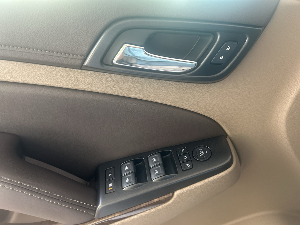 Used 2020 Chevrolet Tahoe LT w/ Luxury Package RWD image 22