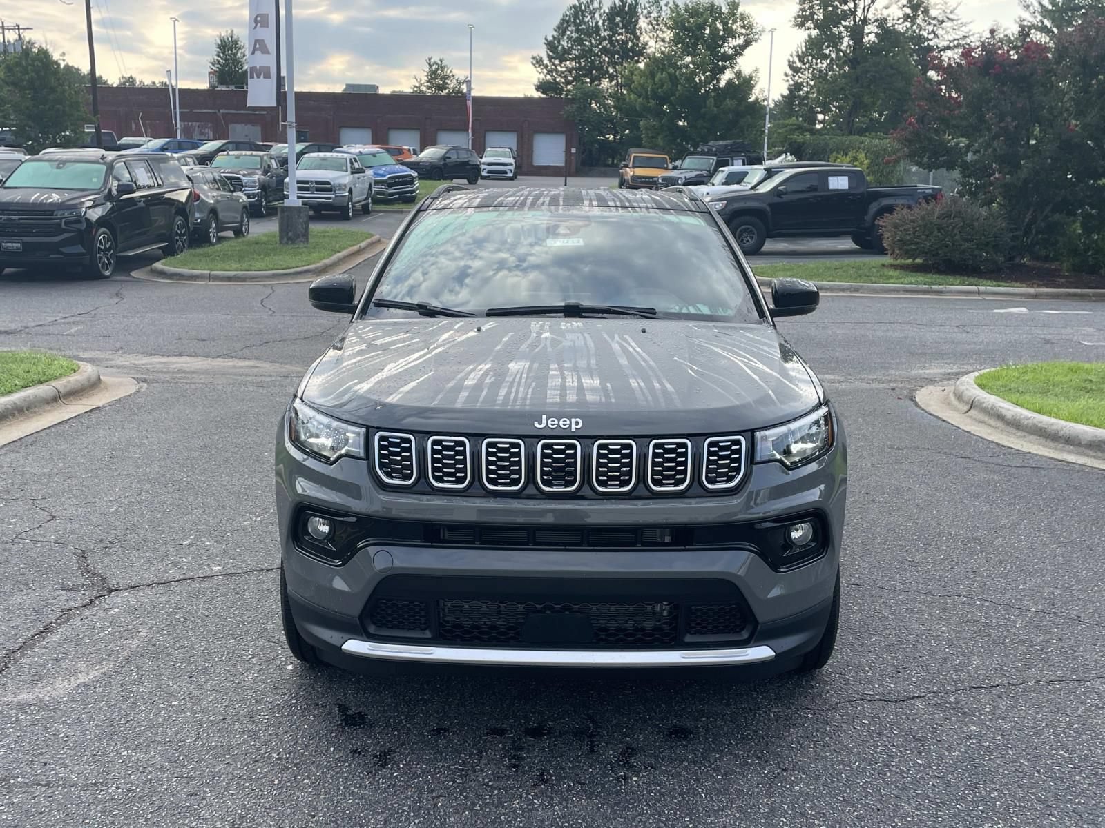 New 2026 Jeep Compass Limited AWD/4WD image 2