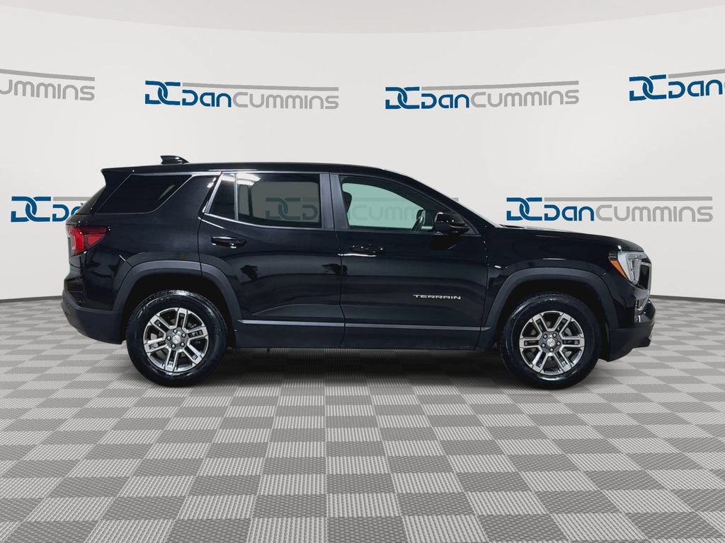 Used 2025 GMC Terrain Elevation AWD/4WD image 9