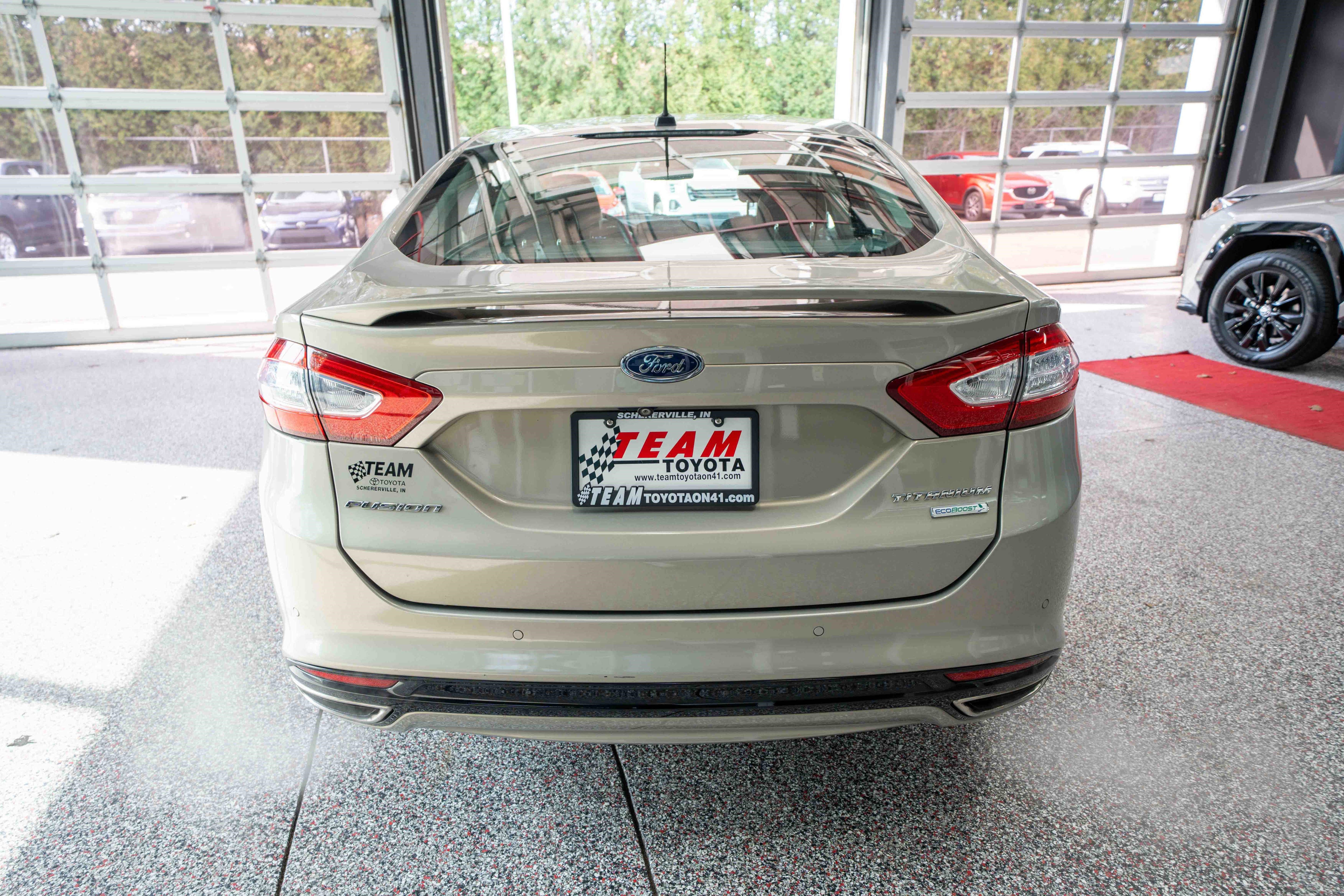 Used 2016 Ford Fusion Titanium image 3