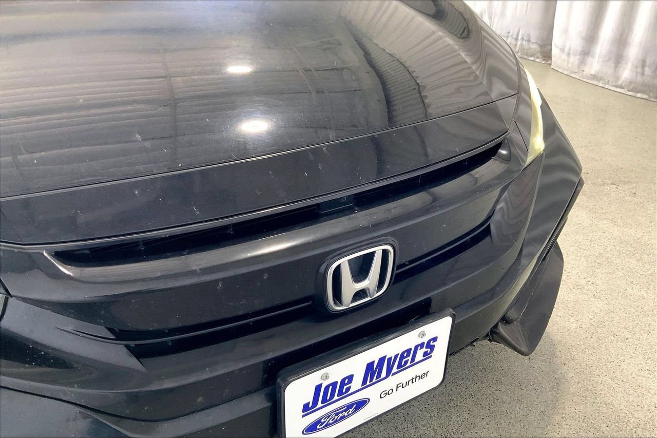 Used 2018 Honda Civic Sport image 7