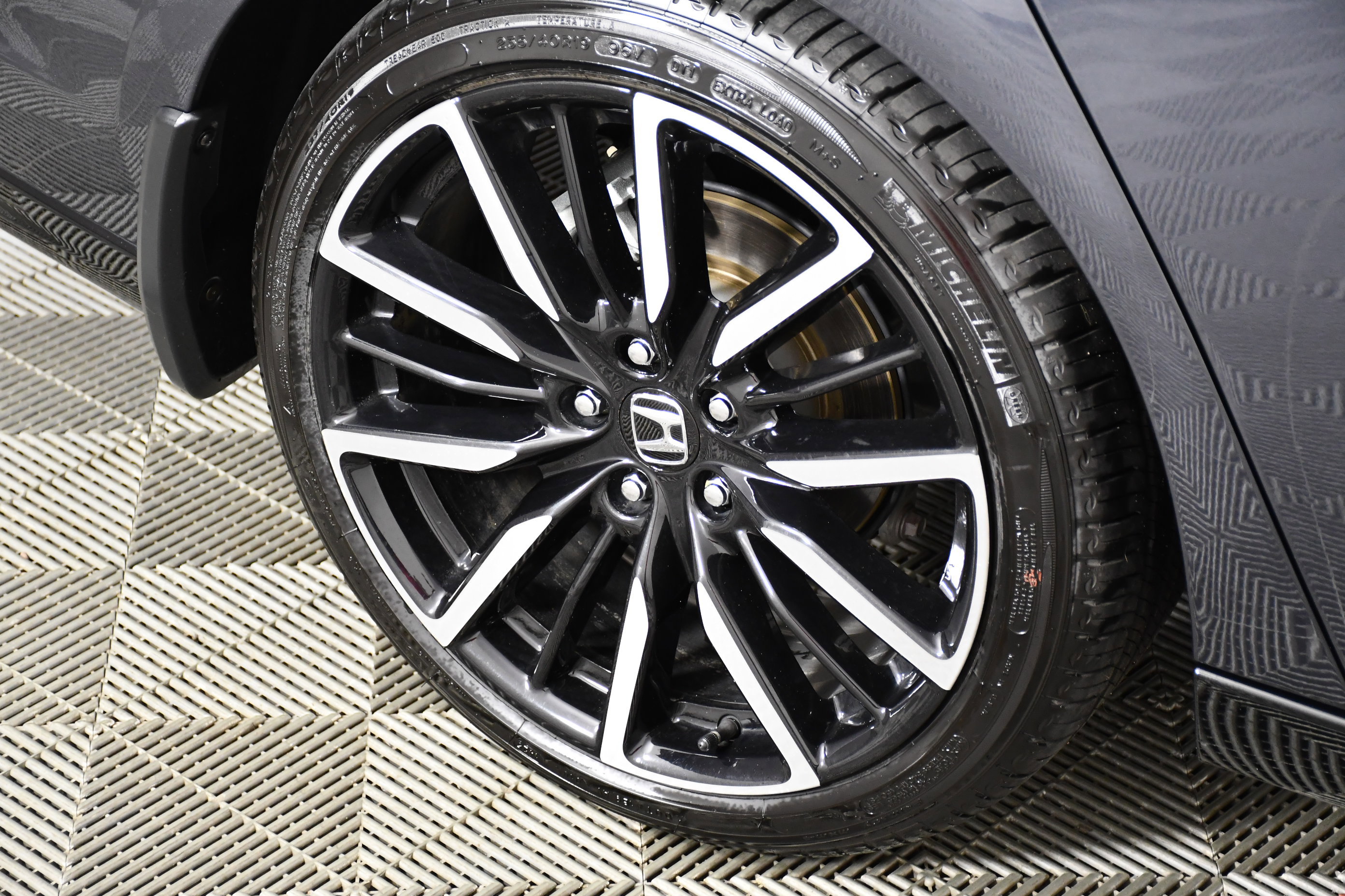 Certified 2025 Honda Accord Touring image 43