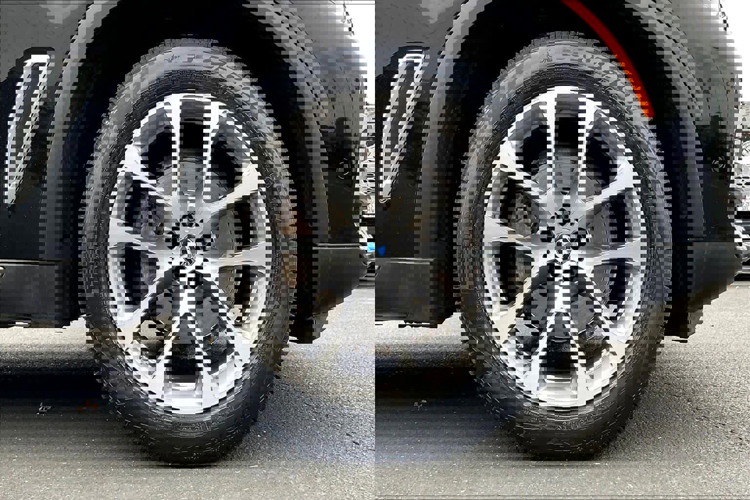 Used 2022 BMW X5 xDrive40i w/ Climate Comfort Package image 12