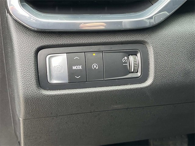 Used 2024 GMC Acadia Elevation image 34