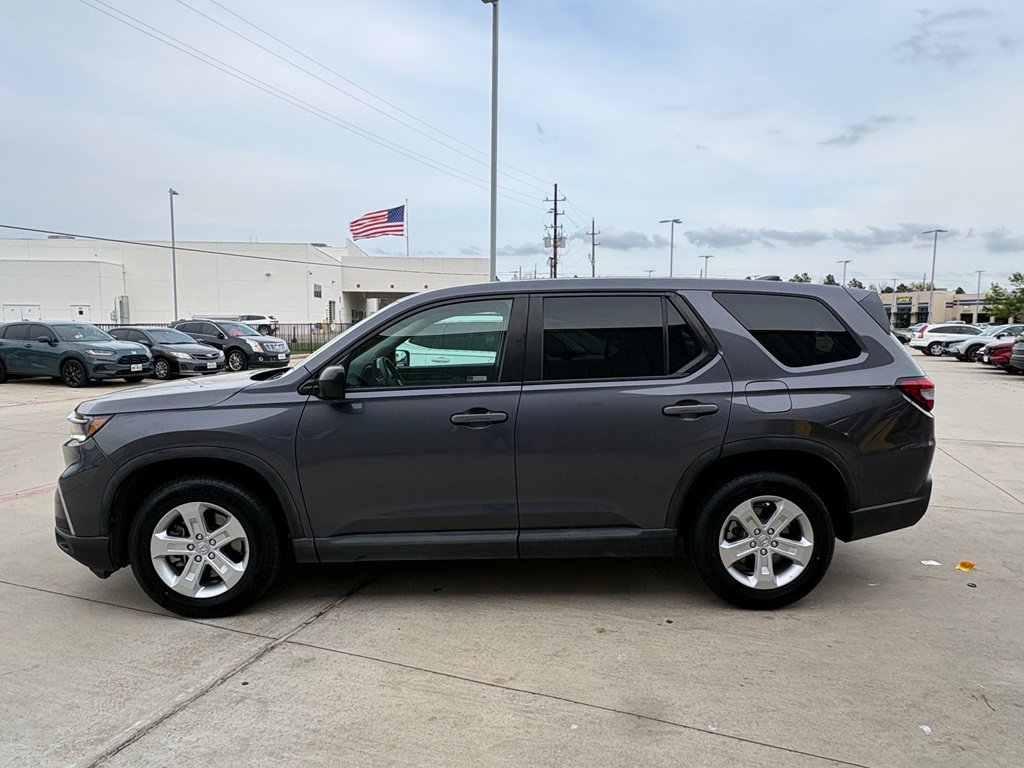 Certified 2023 Honda Pilot LX image 5