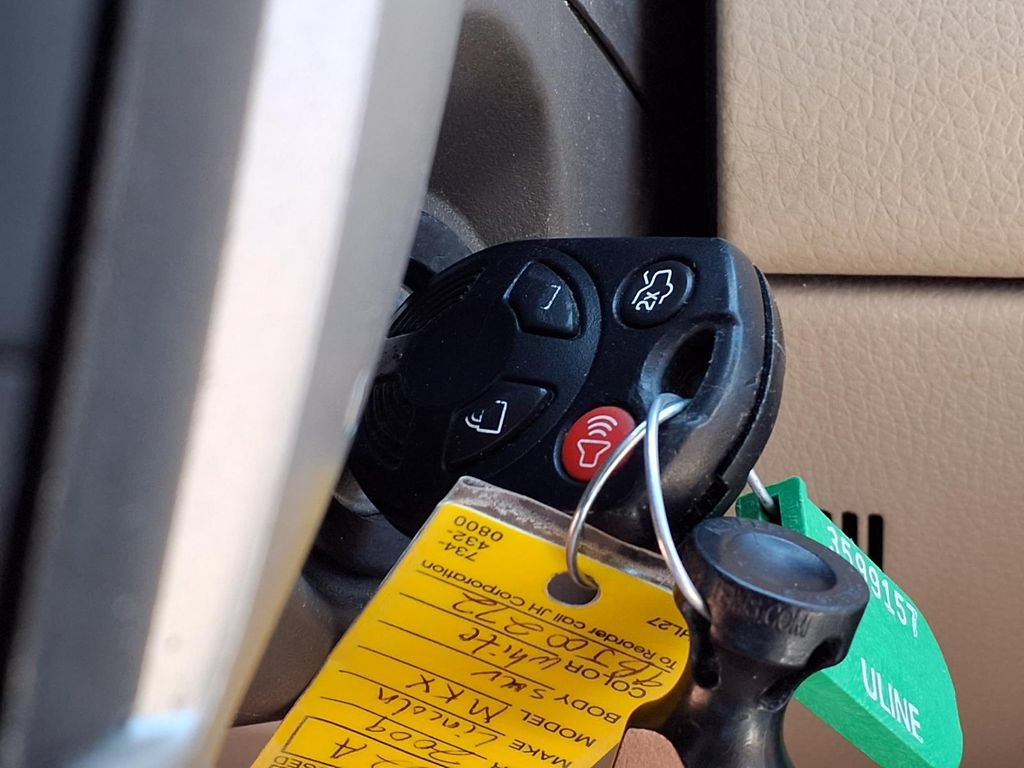 Used 2009 Lincoln MKX 2WD image 21