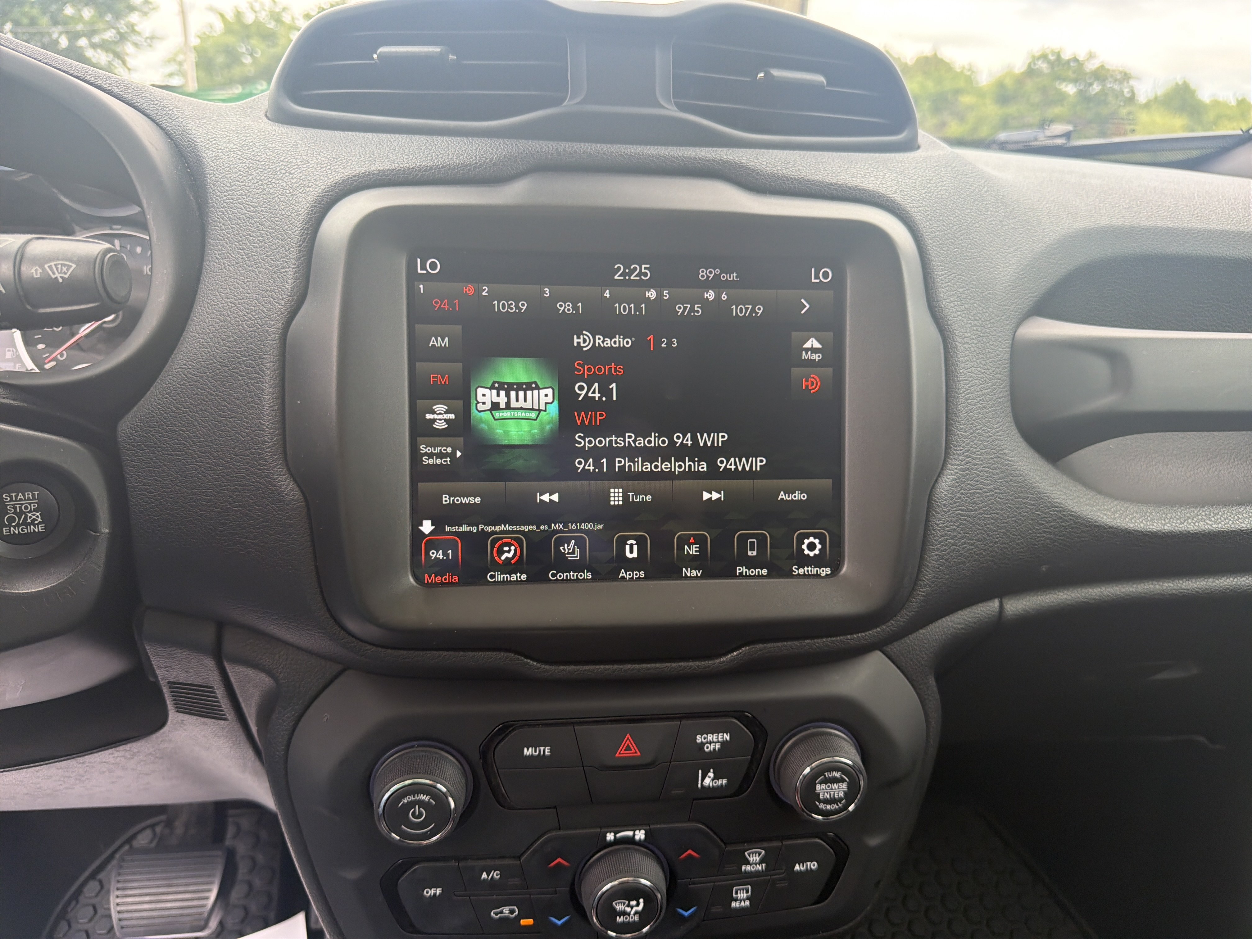 Used 2021 Jeep Renegade Trailhawk w/ Sun & Sound Group AWD/4WD image 21