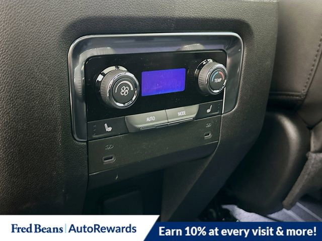 New 2026 Chevrolet Suburban Z71 w/ Comfort Package image 15