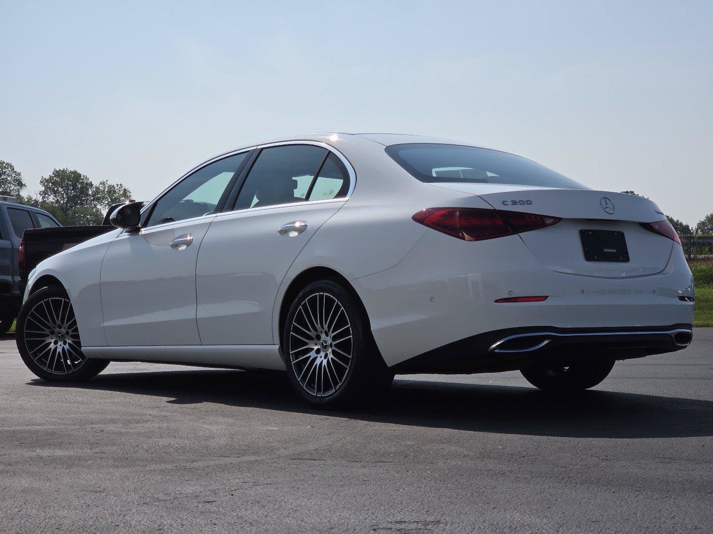 Used 2025 Mercedes-Benz C 300 4MATIC Sedan image 14