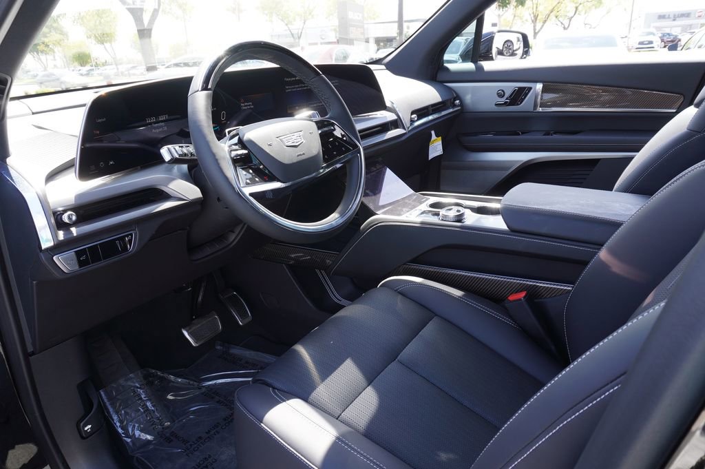 New 2026 Cadillac Vistiq Luxury AWD/4WD image 17