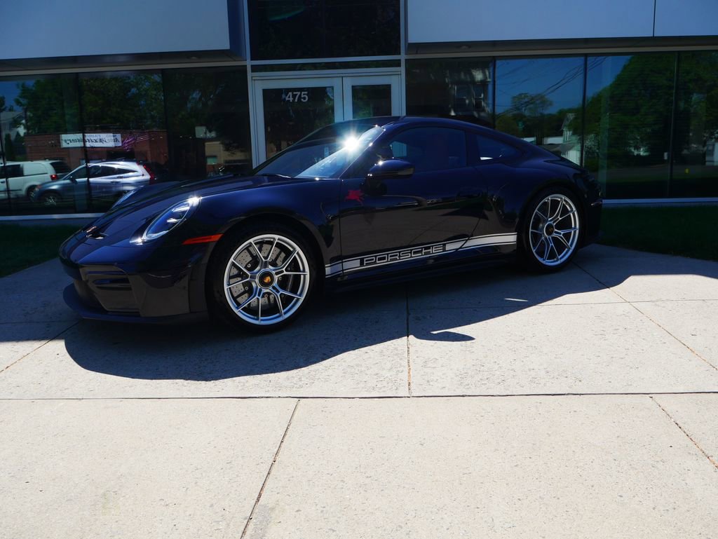 New 2026 Porsche 911 GT3 RWD image 1