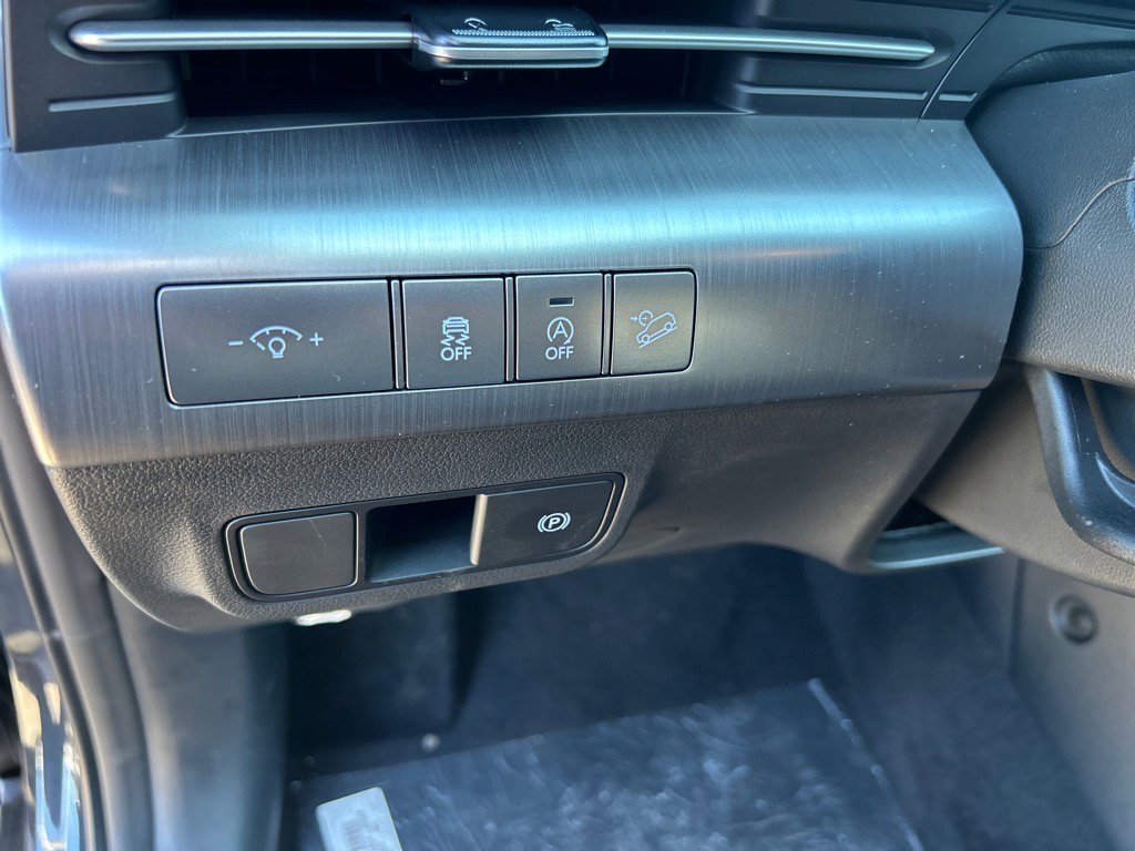 New 2026 Hyundai Kona SE image 9