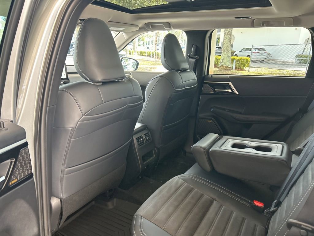 New 2026 Mitsubishi Outlander SE image 36