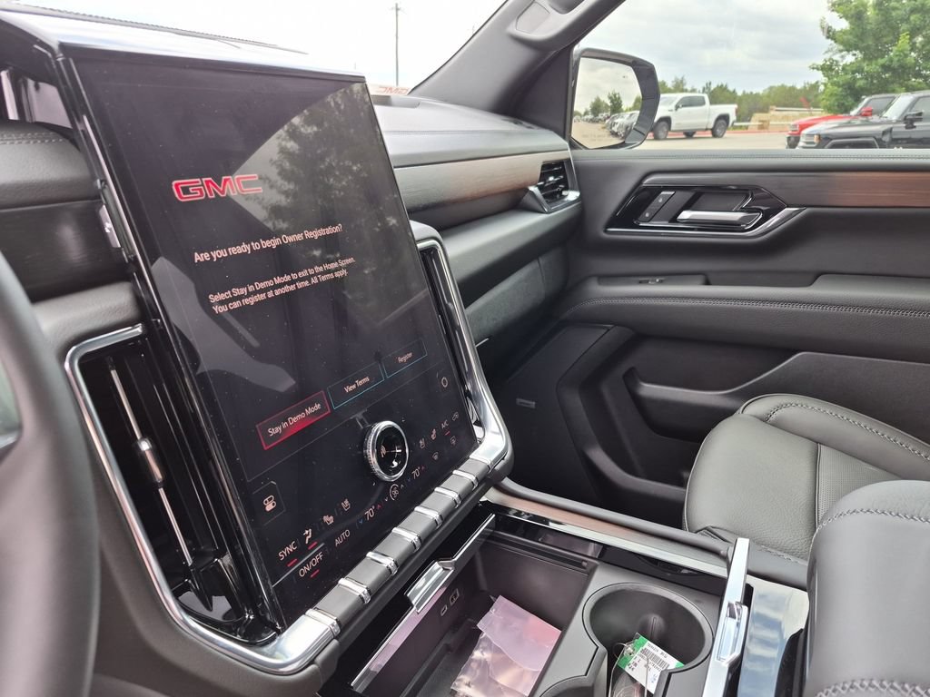 New 2026 GMC Yukon XL Denali w/ Sun & Power Step Package AWD/4WD image 33