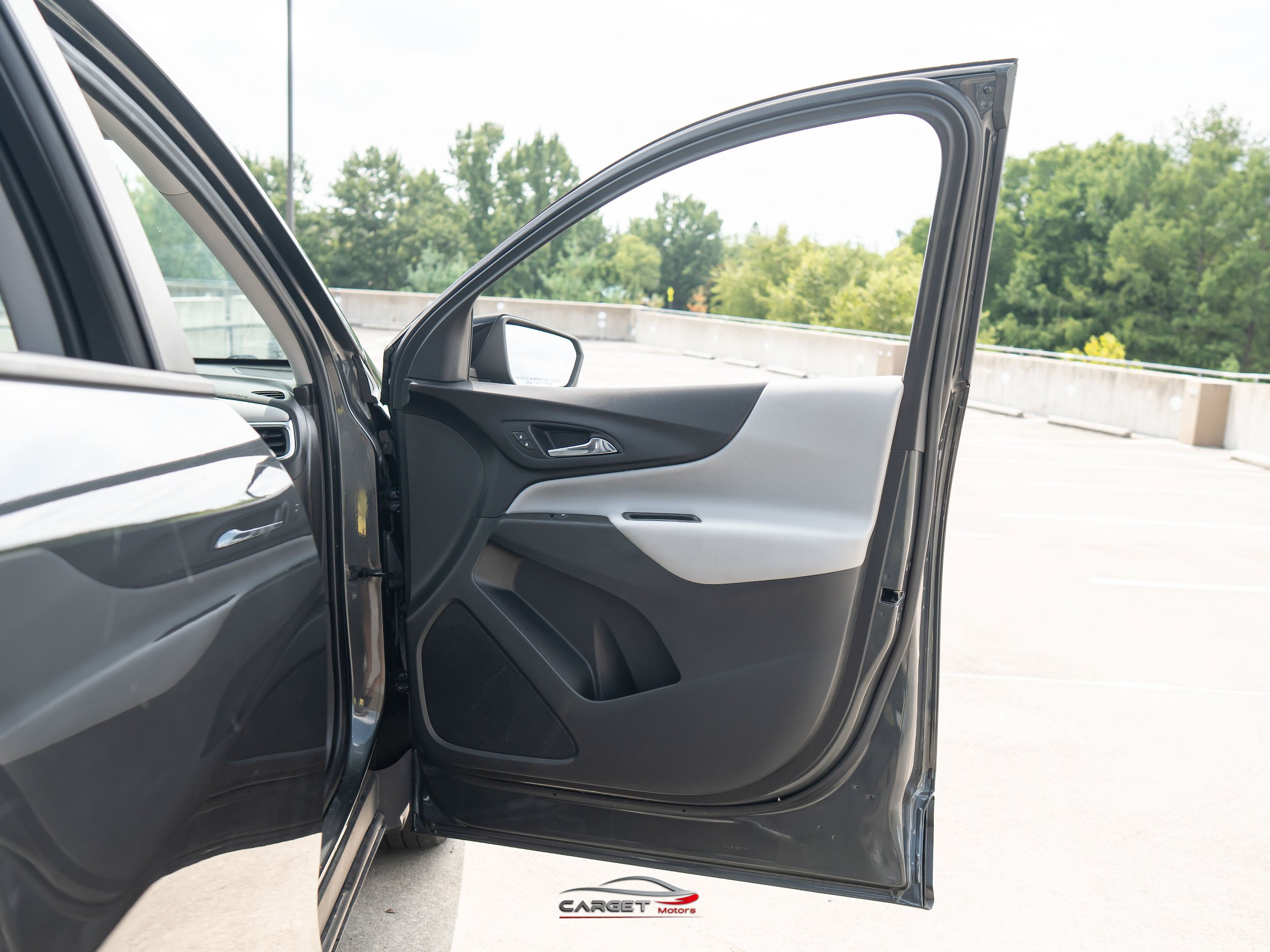 Used 2020 Chevrolet Equinox LS FWD image 35