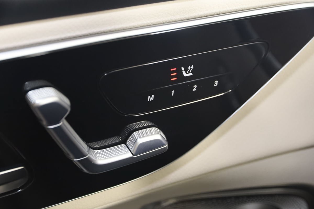 Used 2023 Mercedes-Benz GLC 300 4MATIC w/ Pinnacle Trim Package image 8