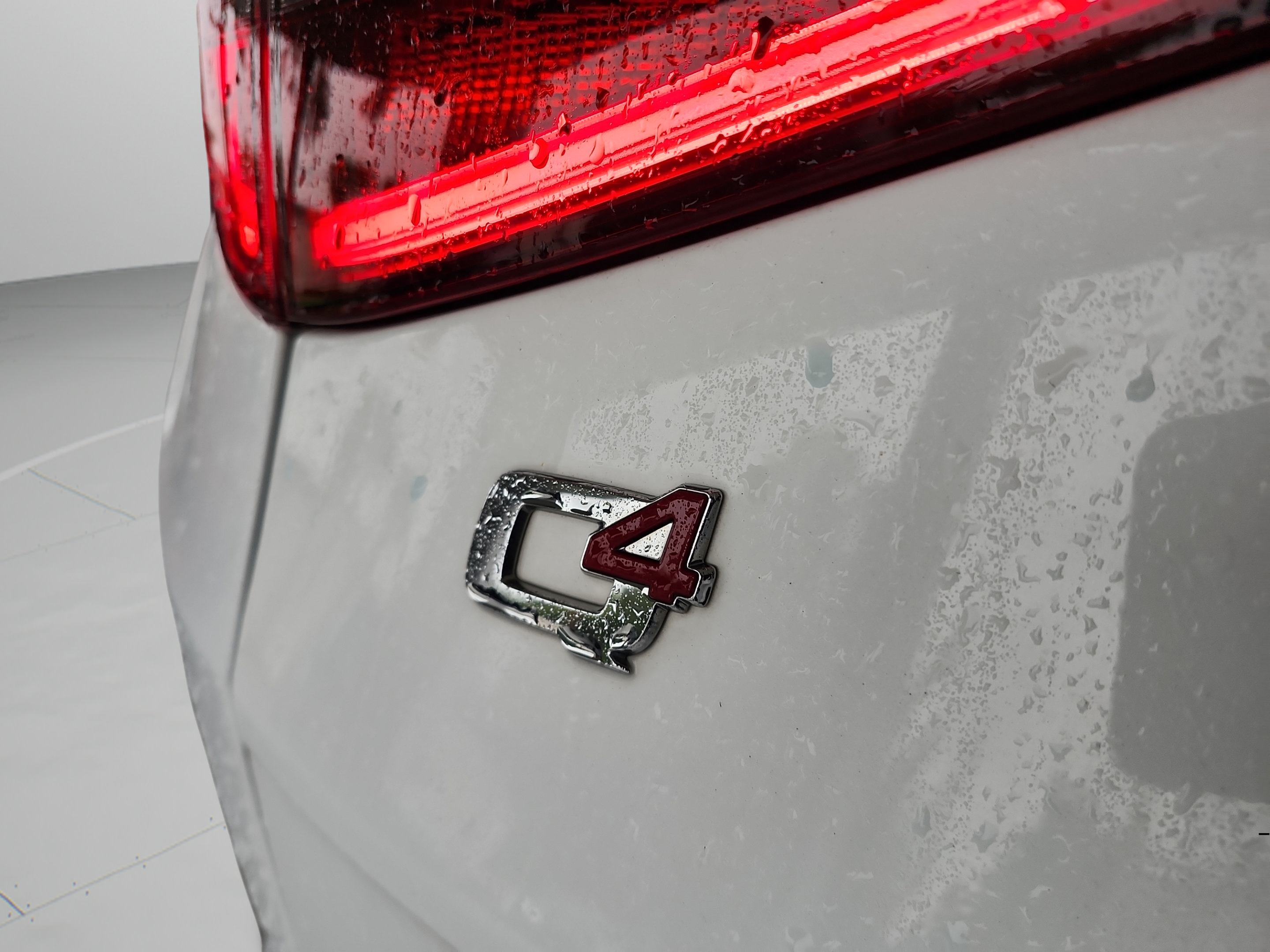 Used 2019 Alfa Romeo Stelvio Ti AWD/4WD image 29