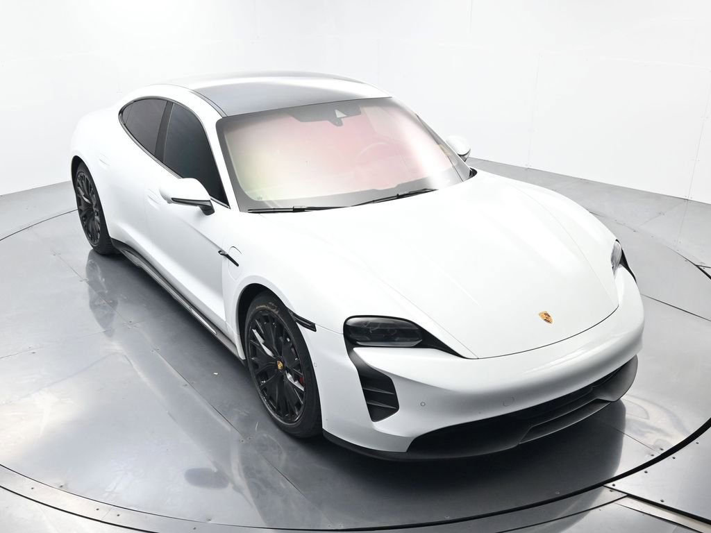 Certified 2022 Porsche Taycan GTS image 40
