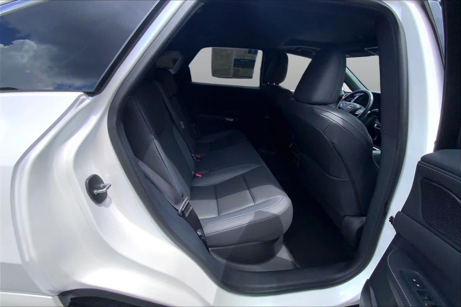 Used 2024 Lexus RX 350 Premium w/ Accessory Package (Z1) FWD image 19