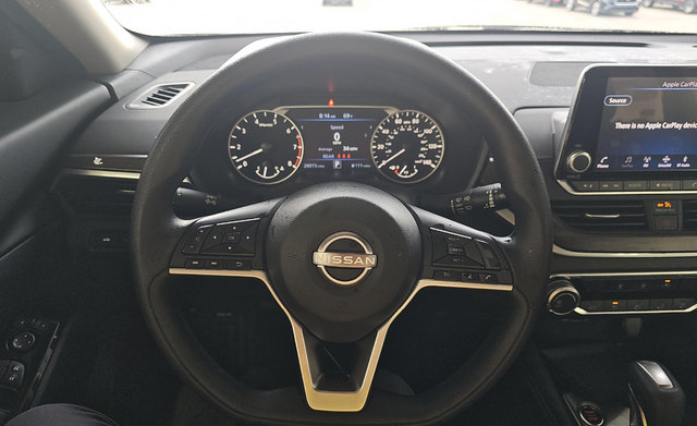 Used 2023 Nissan Altima 2.5 SV FWD image 6