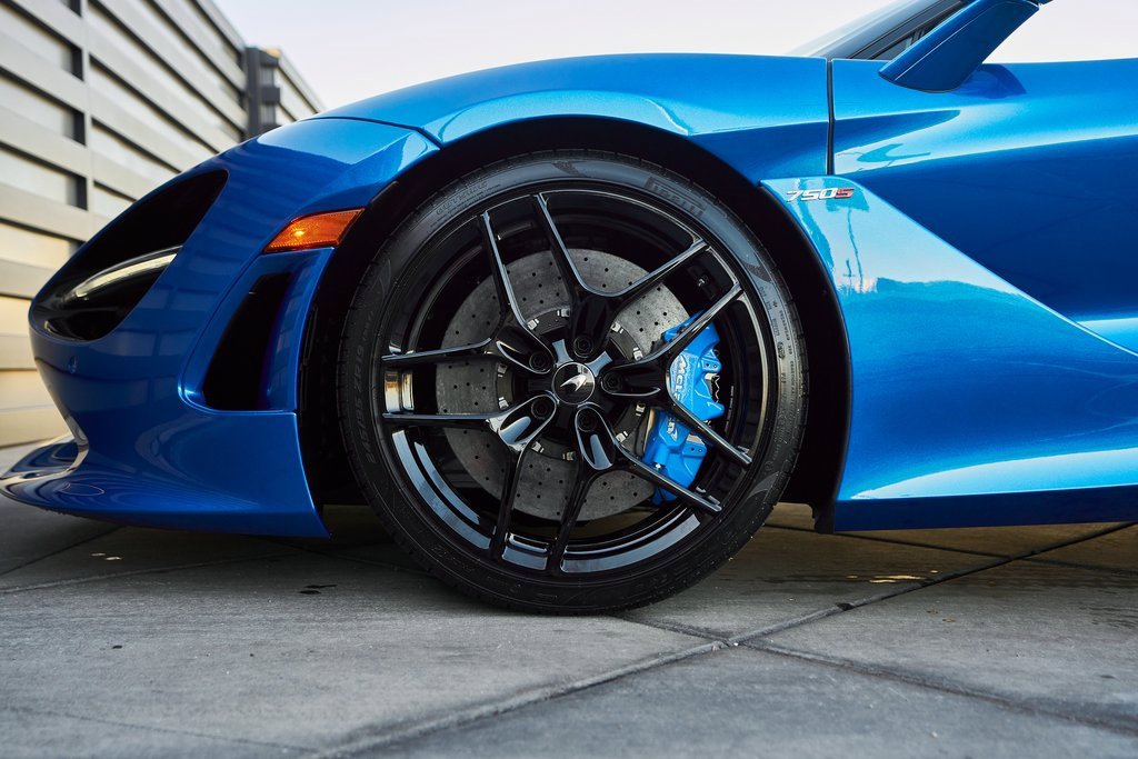 Used 2026 McLaren 750S Spider image 3