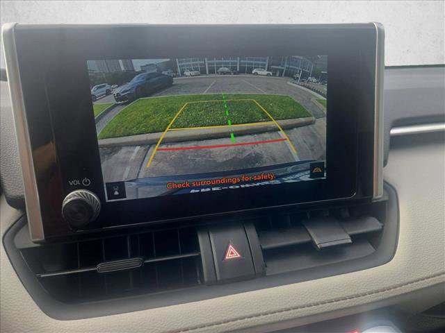 Used 2025 Toyota RAV4 XLE FWD image 12