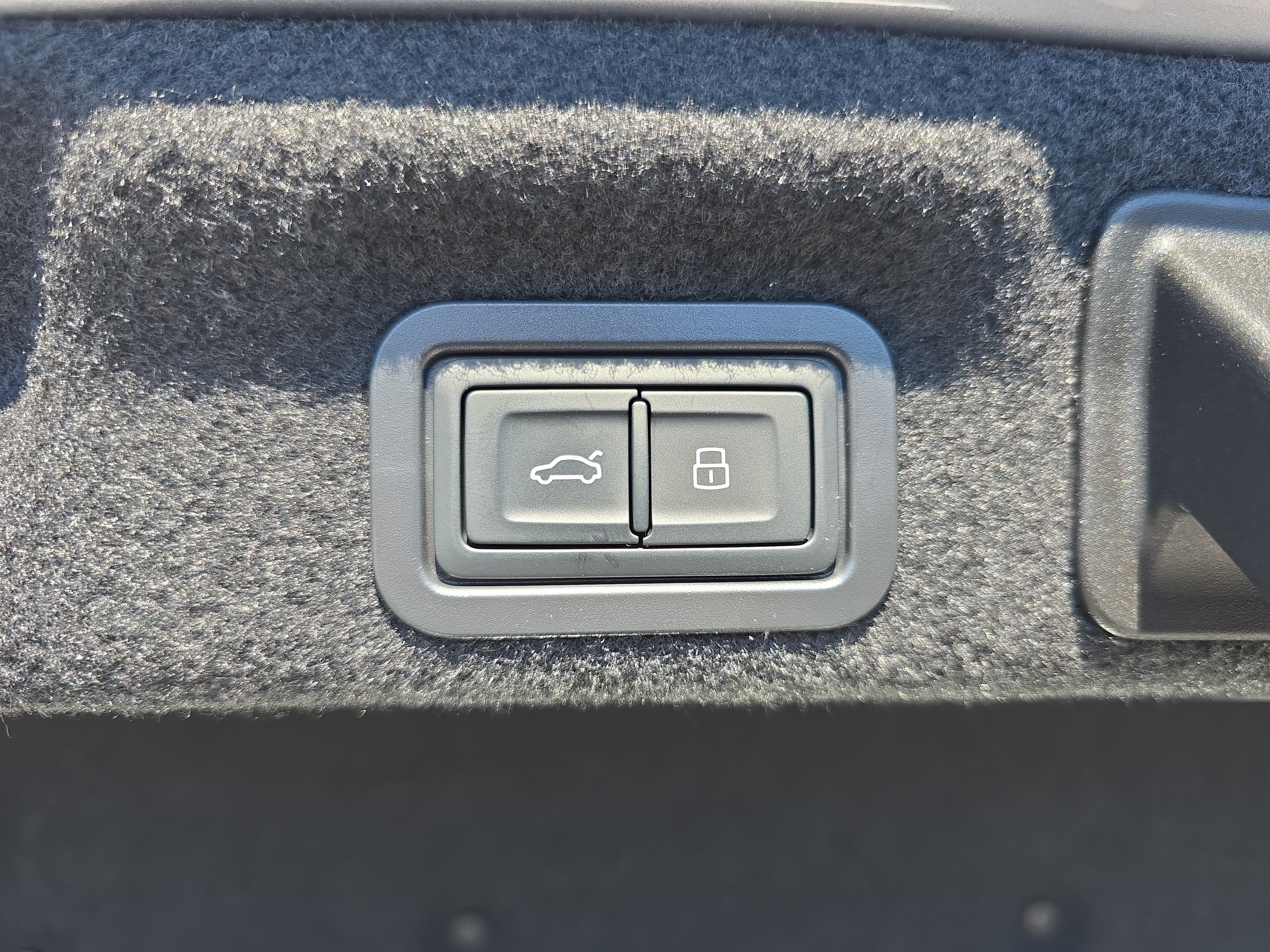 New 2026 Audi A6 Premium Plus AWD/4WD image 13