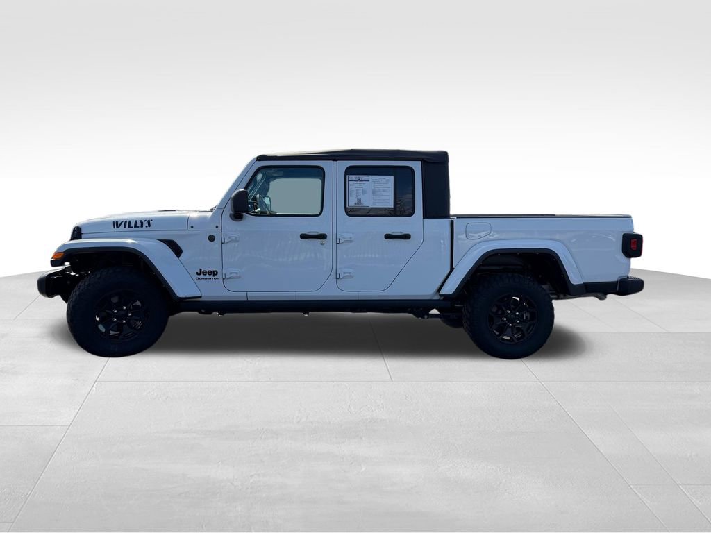 Used 2022 Jeep Gladiator Willys image 4