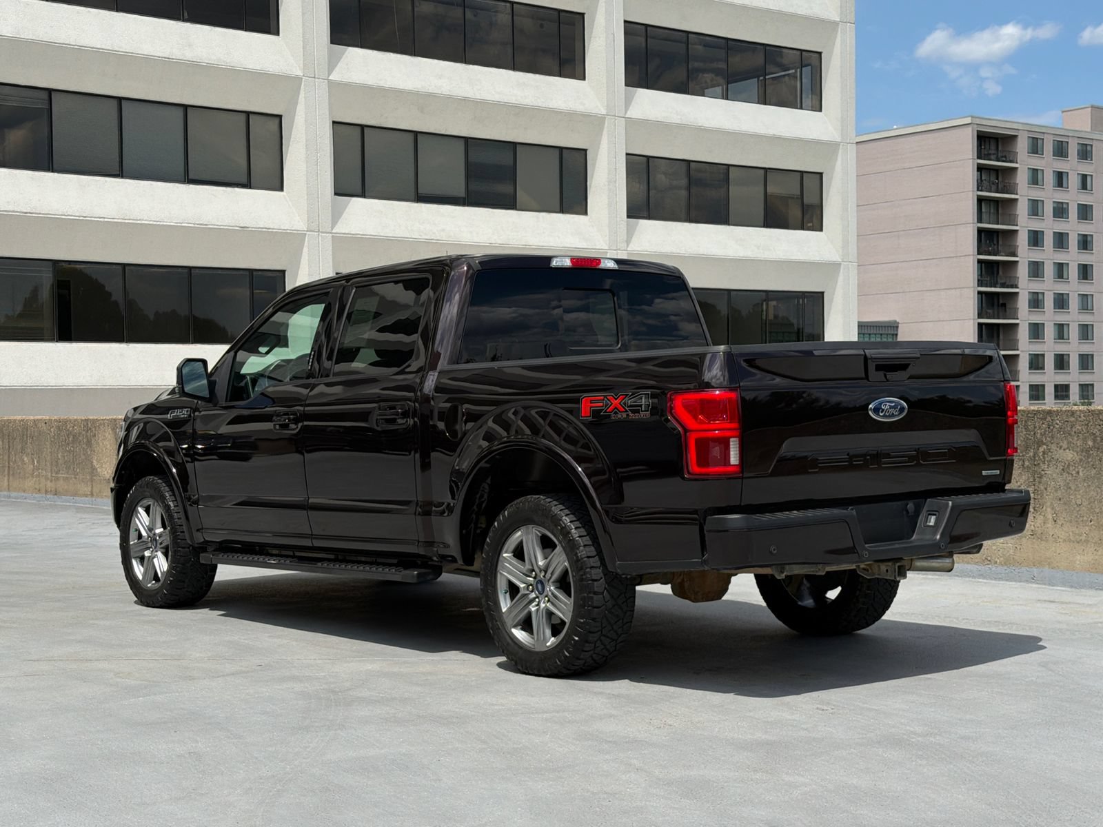 Used 2019 Ford F150 Lariat w/ Equipment Group 502A Luxury AWD/4WD image 6