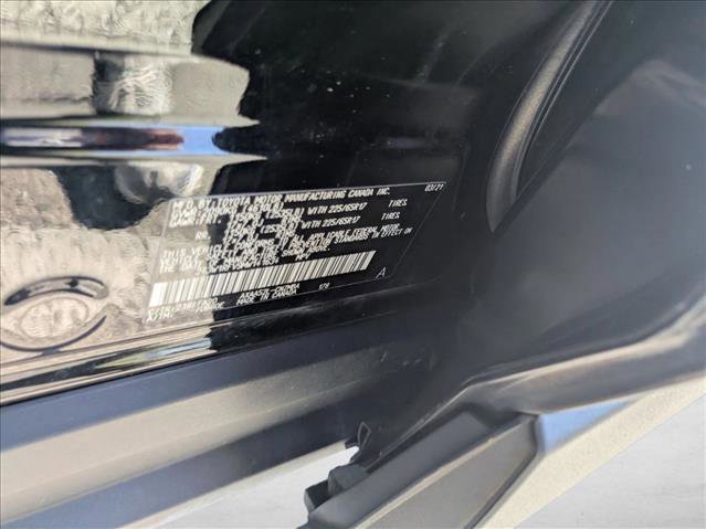 Used 2021 Toyota RAV4 XLE image 24