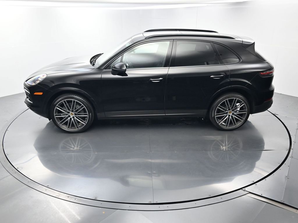 Certified 2021 Porsche Cayenne S AWD/4WD image 35