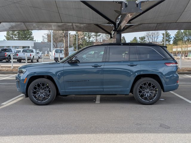 New 2026 Jeep Grand Cherokee Summit w/ Obsidian Package image 9